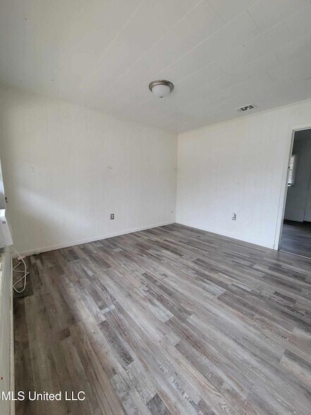 630 Capital Ave, Unit 2 in Leakesville, MS - Building Photo - Building Photo