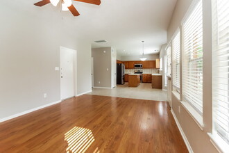 1207 Chesterwood Dr in Pearland, TX - Building Photo - Building Photo