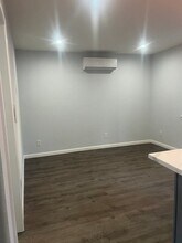 483 Park St in Redwood City, CA - Building Photo - Building Photo