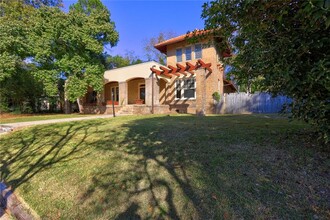 2733 Hillcrest Ave in Macon, GA - Building Photo - Building Photo