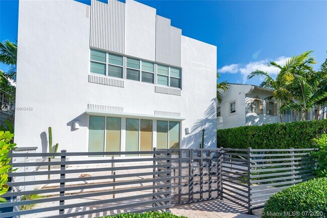 935 Euclid Ave-Unit -11 in Miami Beach, FL - Foto de edificio - Building Photo