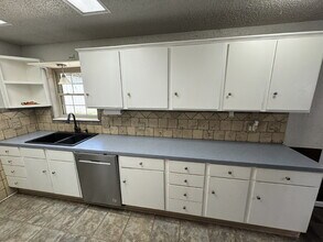 820 Hickory St in Idalou, TX - Building Photo - Building Photo