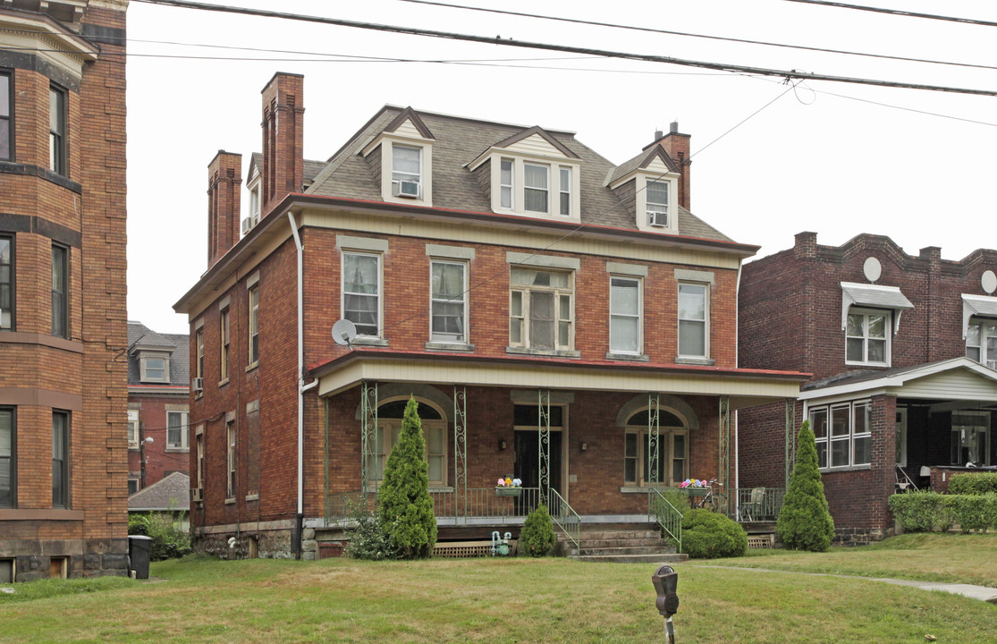 4907 Friendship Ave in Pittsburgh, PA - Building Photo