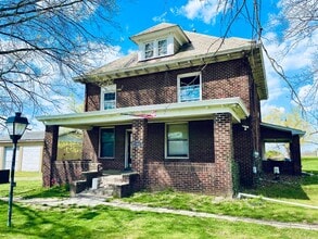 1803 Harlansburg Rd in New Castle, PA - Building Photo - Building Photo