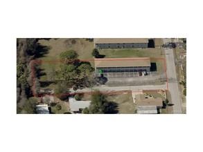 8686 W Mayo Dr in Crystal River, FL - Building Photo - Building Photo