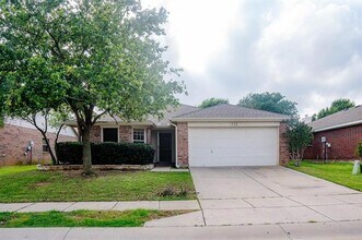 712 Corral St in Aubrey, TX - Building Photo - Building Photo