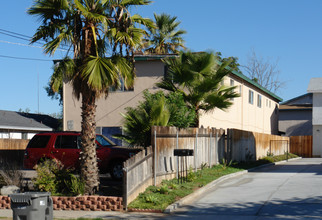 417-431 Claydelle Ave in El Cajon, CA - Building Photo - Building Photo