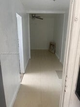 1530 NE 180th St in North Miami Beach, FL - Building Photo - Building Photo