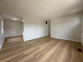 2824 Gibson Dr in Columbus, OH - Building Photo - Building Photo