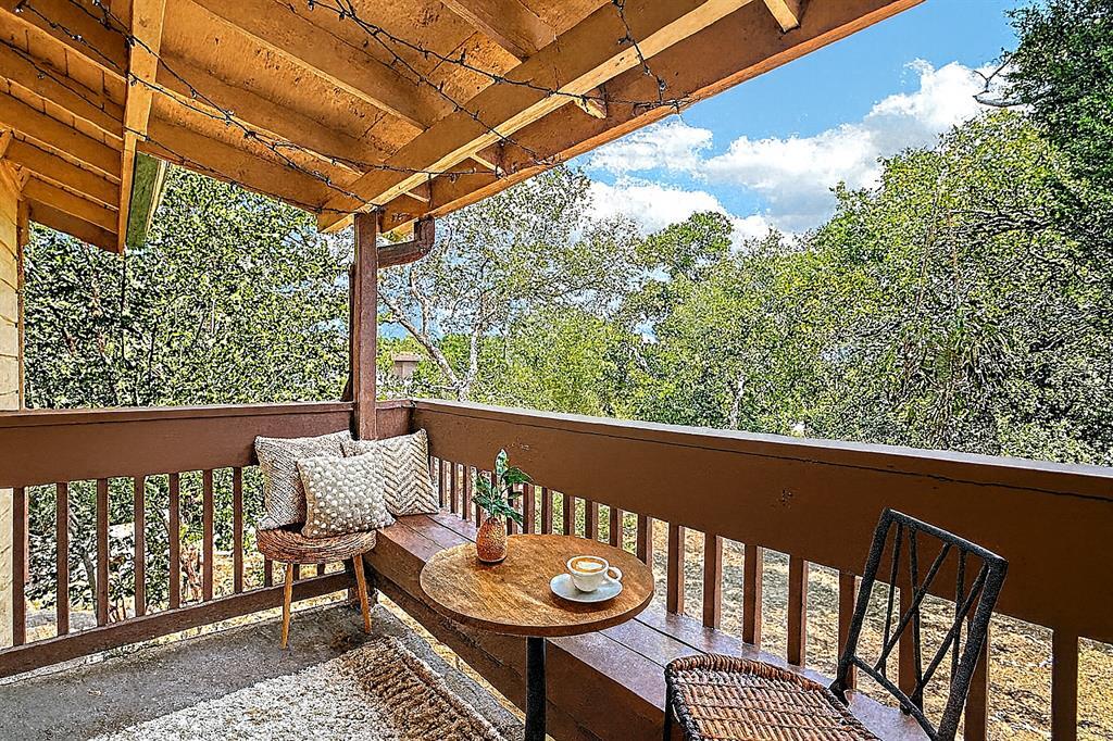 101 Blue Ridge Trl #C C in West Lake Hills, TX - Building Photo