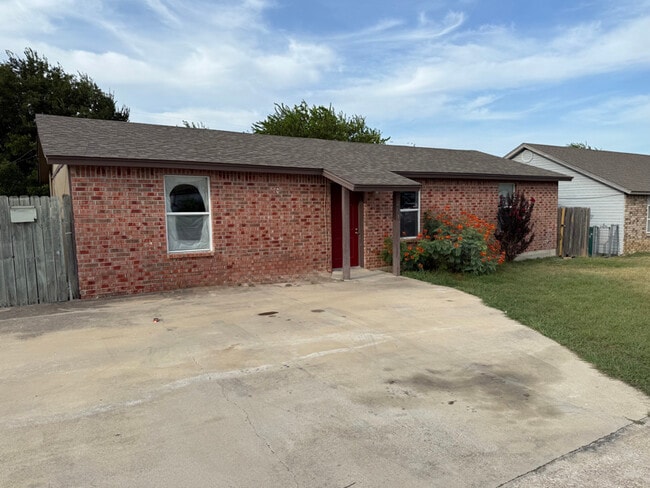 property at 201 Clore Rd