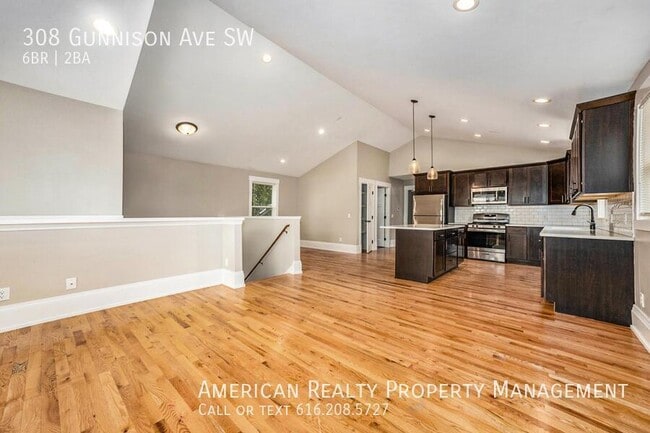 308 Gunnison Ave SW in Grand Rapids, MI - Building Photo - Building Photo