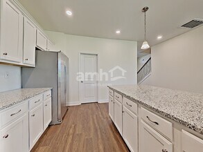 146 Willowbrook Dr in Mooresville, NC - Foto de edificio - Building Photo