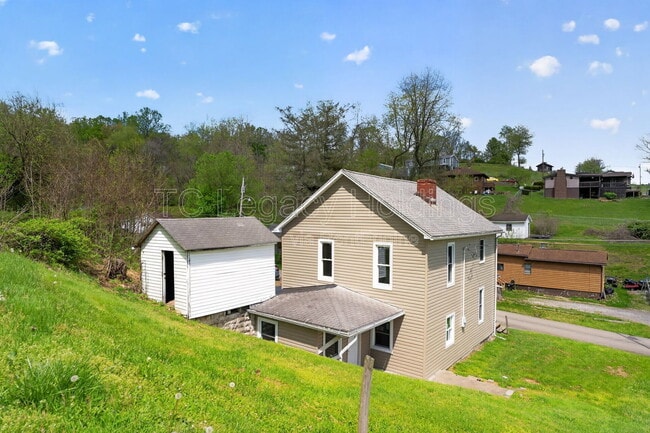 73 Beechwood Ave in Clarksburg, WV - Building Photo - Building Photo