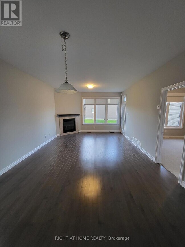 182 Boxcar Cres in Russell, ON - Building Photo - Building Photo