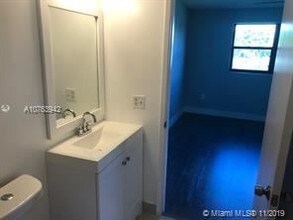 9931 Nob Hill Ln in Sunrise, FL - Building Photo - Building Photo