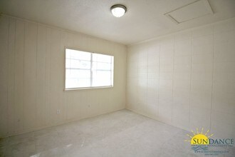 210 Dates Ave NW in Fort Walton Beach, FL - Building Photo - Building Photo