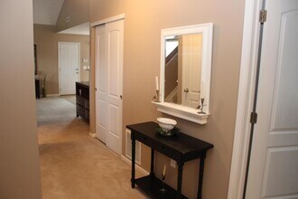 96 Arrowfeather Ln in Lewis Center, OH - Building Photo - Building Photo