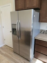 5770 Joynak St S in Salem, OR - Foto de edificio - Building Photo