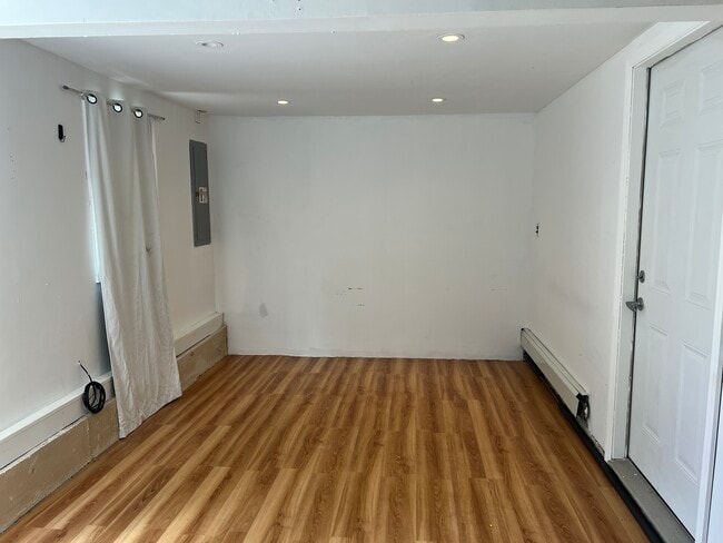 512 Ralph Ave, Unit 1A
