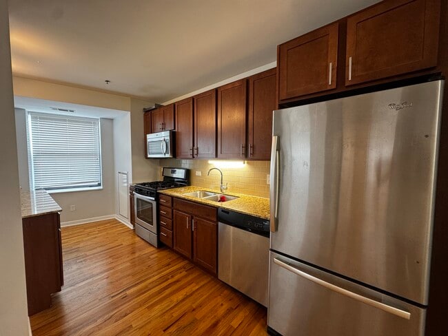 1337 W Fargo Ave in Chicago, IL - Building Photo - Building Photo