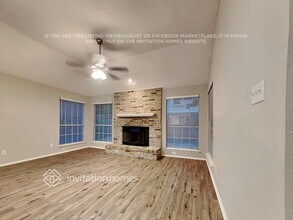 4133 Scotland Dr in Grand Prairie, TX - Foto de edificio - Building Photo