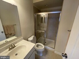 7563 Crowley St in Elkridge, MD - Building Photo