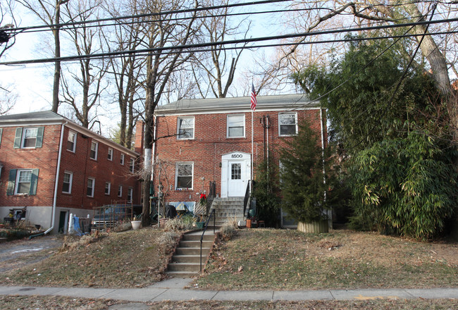 8500 Greenwood Ave in Takoma Park, MD - Building Photo - Building Photo