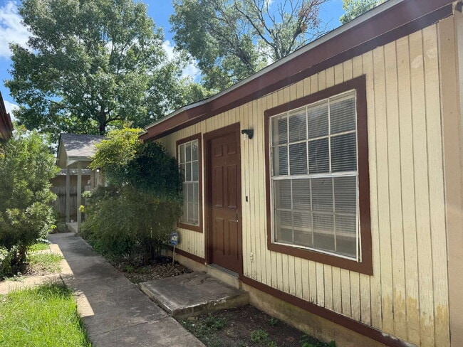property at 5221 Meadow Rise St