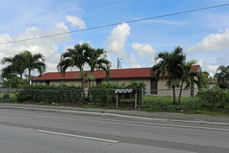 3573 Melaleuca Ln in Lake Worth, FL - Building Photo - Building Photo