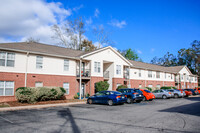 Hallmark Apartments photo'