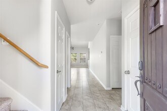 10414 Whisper Bluff Dr in Humble, TX - Building Photo - Building Photo