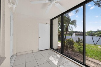 4992 Sable Pine Cir in West Palm Beach, FL - Building Photo - Building Photo