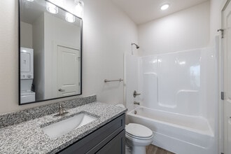 Willow Crossing Apartments in Centerton, AR - Foto de edificio - Interior Photo