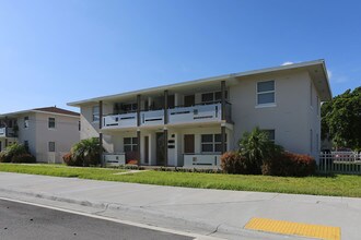 608-610 23rd St in West Palm Beach, FL - Foto de edificio - Building Photo