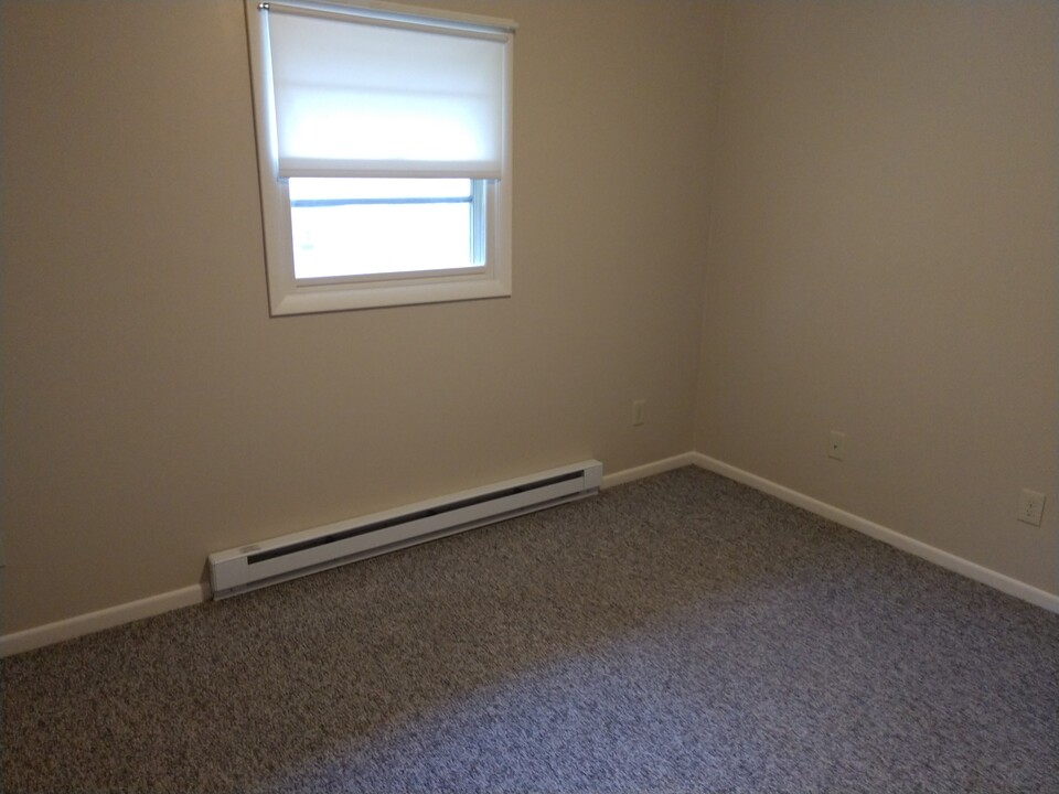 45 Hays St, Unit Apt 12 in Great Bend, PA - Building Photo