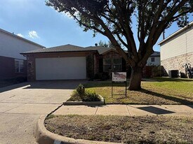 8732 Polo Dr in Fort Worth, TX - Building Photo