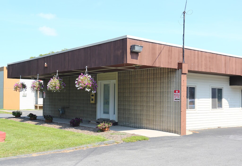 Cedarwood Apartments Baldwinsville, NY Apartments For Rent