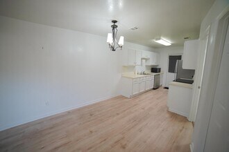 1264 Ocala Rd in Tallahassee, FL - Building Photo - Building Photo