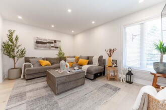 54 Glenmanor Dr, Unit SI ID1388898P in Brampton, ON - Building Photo - Building Photo