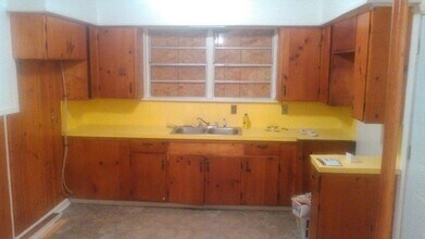 836 Huntington Ln in Shreveport, LA - Building Photo - Building Photo
