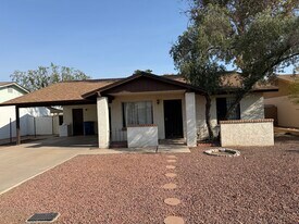 2105 E Colgate Dr in Tempe, AZ - Building Photo