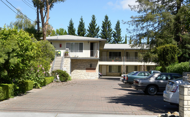 1020 Florence Ln in Menlo Park, CA - Building Photo - Building Photo