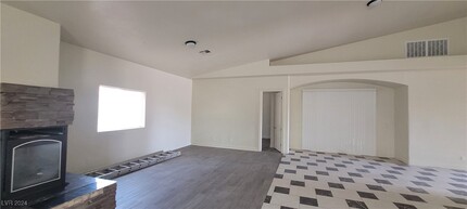 2085 Saratoga St in Las Vegas, NV - Building Photo - Building Photo