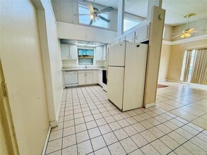 164 Tradewinds Dr NW in Port Charlotte, FL - Building Photo - Building Photo