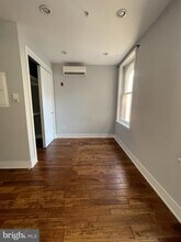 126 S 16th St in Philadelphia, PA - Building Photo - Building Photo