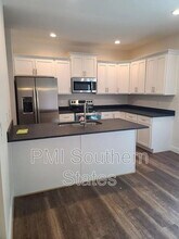 305 Clarus Crk Wy in Travelers Rest, SC - Building Photo - Building Photo