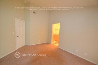 1320 Date Palm Dr in Palmdale, CA - Foto de edificio - Building Photo