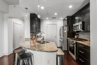 222 12th St NE in Atlanta, GA - Building Photo - Building Photo