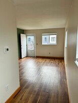 1088 Franklin Ave, Unit #A in Columbus, OH - Building Photo